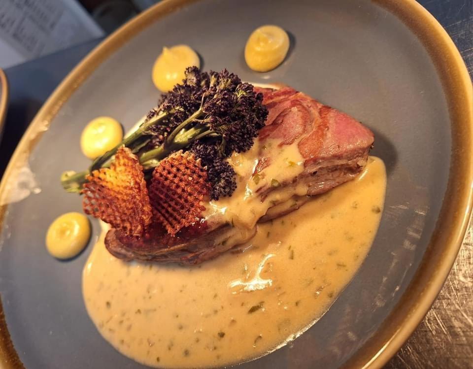 The Black Bull Inn Lowick  ภายนอก รูปภาพ